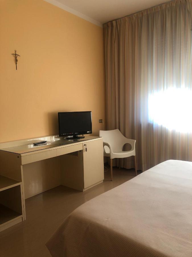 Hotel Casa Dell'ospite Brescia